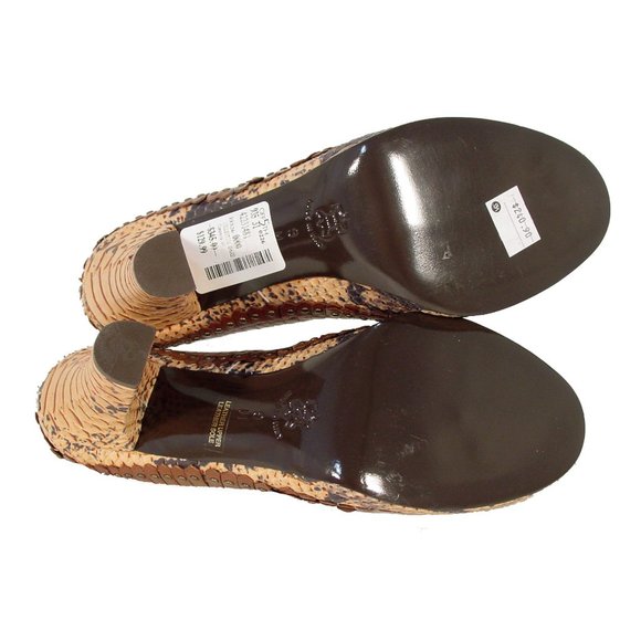 ISABELLA FIORE $345 Studded Kiltie Snake Print Platform Pumps 9 - NWOB - Picture 5 of 7